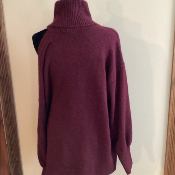I.N.C. Open Shoulder Sweater - Picture 5 of 11